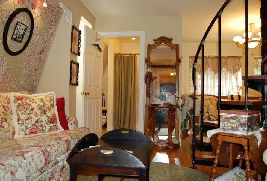 A Walk In The Woods Bed And Breakfast 사우스홀드 외부 사진